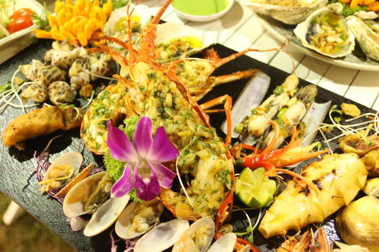 Flc Luxury Hotel Samson Sam Son Bagian luar foto