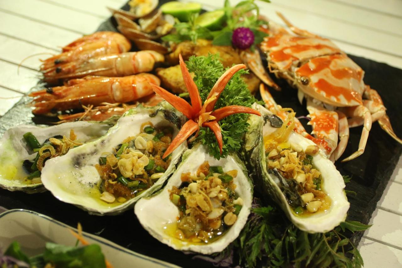 Flc Luxury Hotel Samson Sam Son Bagian luar foto