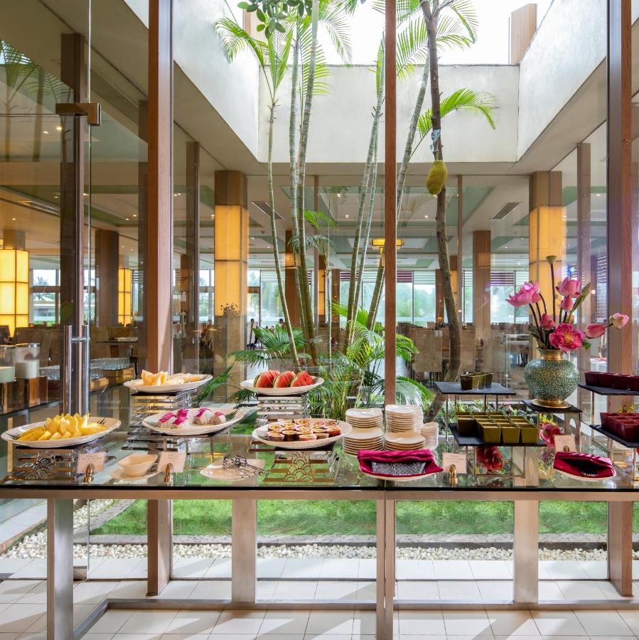 Flc Luxury Hotel Samson Sam Son Bagian luar foto