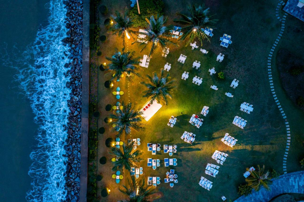 Flc Luxury Hotel Samson Sam Son Bagian luar foto