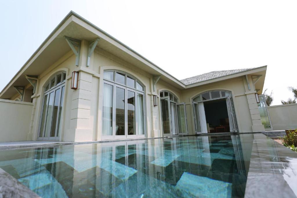 Flc Luxury Hotel Samson Sam Son Bagian luar foto